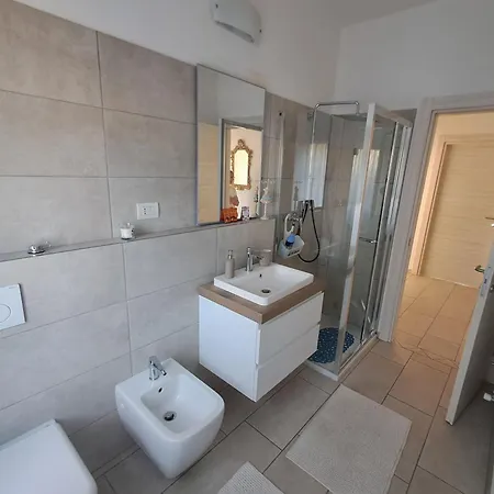 Apartment Al Roccolo Mit Seeblick Und Garten *