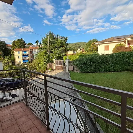 Al Roccolo Mit Seeblick Und Garten *