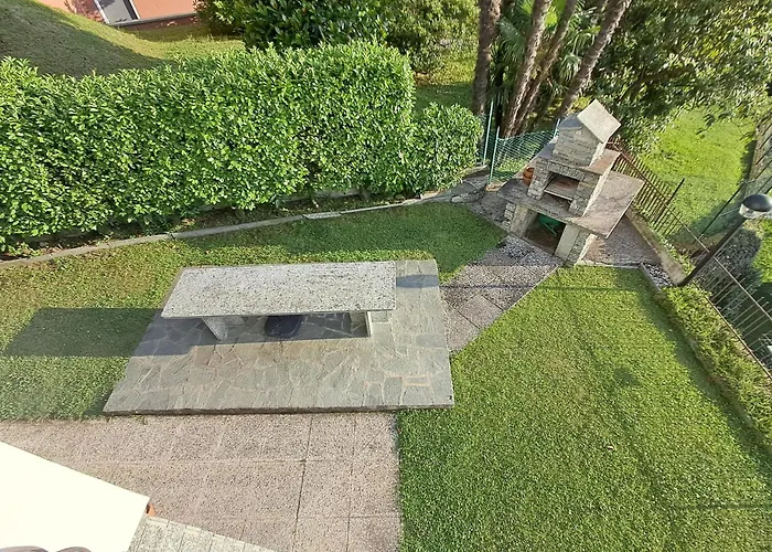 Al Roccolo Mit Seeblick Und Garten Apartment